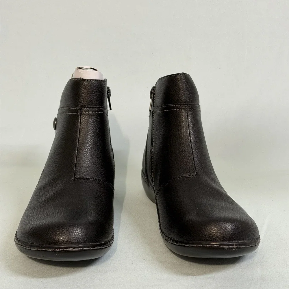 Clarks Collection‎ Size-8.5M Women Ashland Mabel Boot, Black Tumbled Leather
